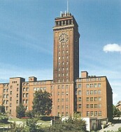 Uhrenturm der Siemens AG - Wahrzeichen der Siemensstadt